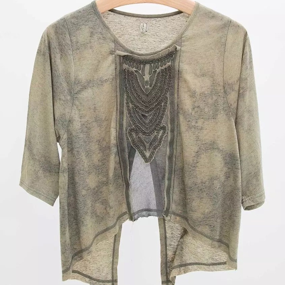 Gimmicks Mineral Washed Top